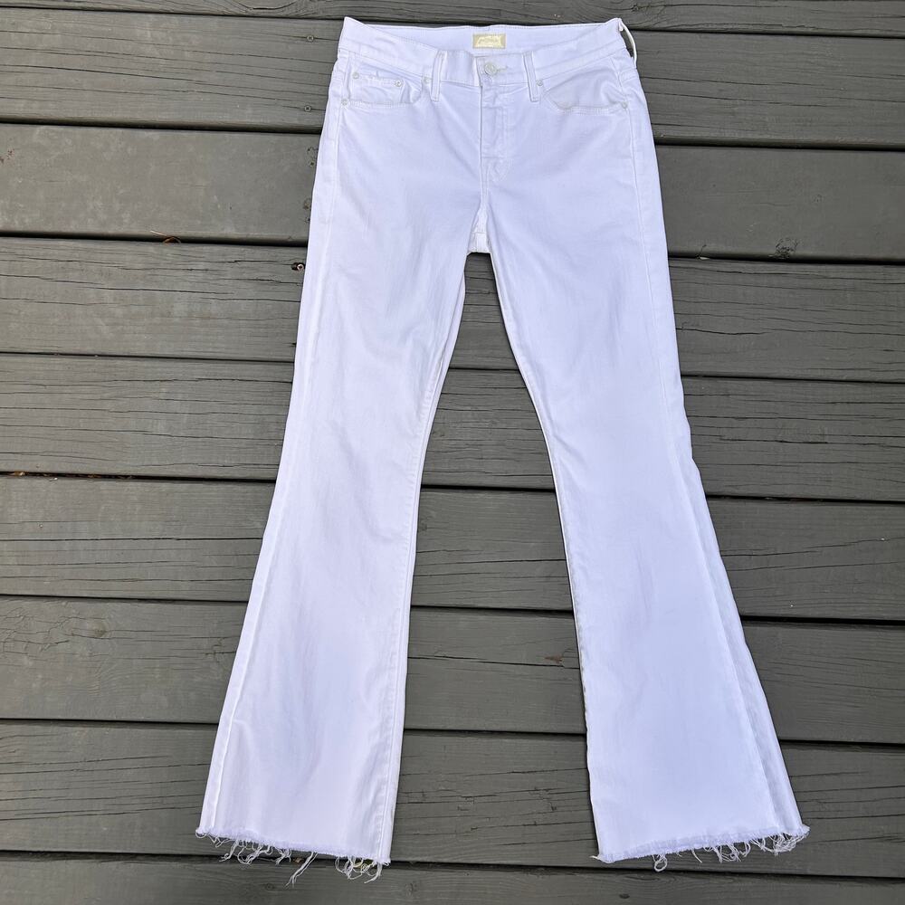 MOTHER The Weekender Fray White Flare Jeans 28 Stretch Denim Fray Hem
